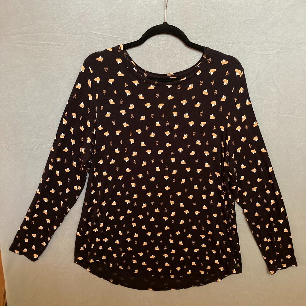 APT 9 Womens XL Black Long Sleeve Top All-over Pumpkin Pie and Hearts